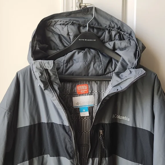 Columbia Men's Two-Tone Hooded Raincoat - Picture 2 of 9